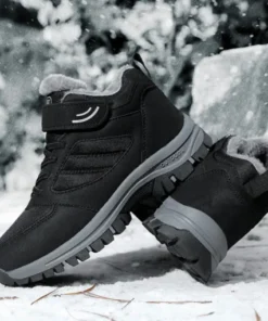 Winter shoes liquidation pallets