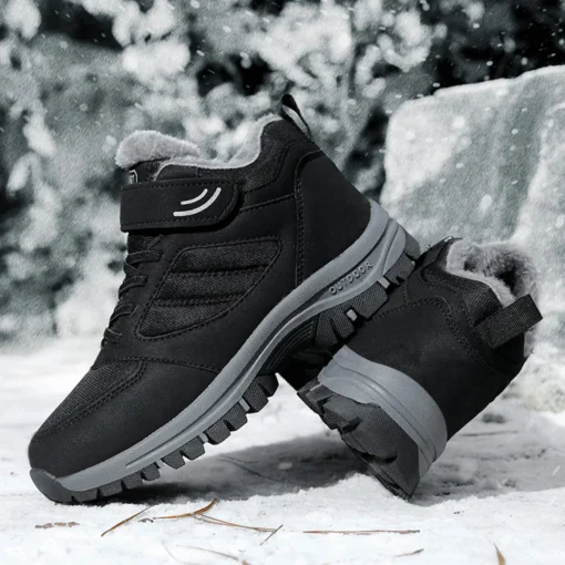 Winter shoes liquidation pallets