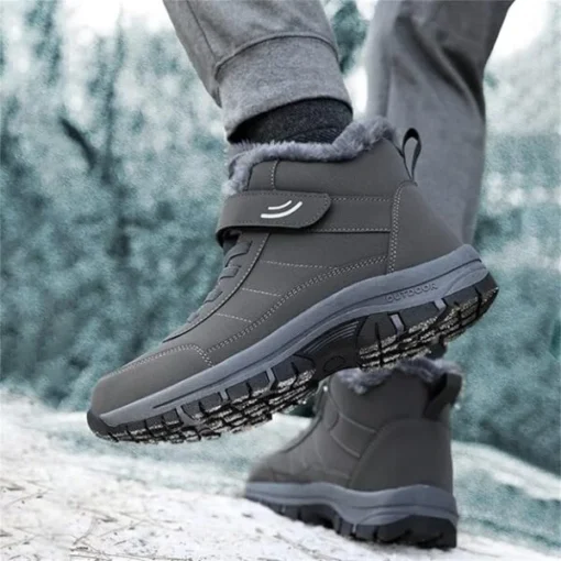Winter shoes liquidation pallets