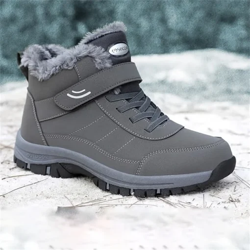 Winter shoes liquidation pallets