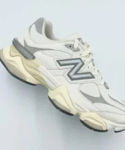 Sneaker liquidation pallets