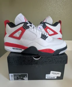 Sneaker liquidation supplier Europe