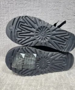 UGG boots liquidation pallets